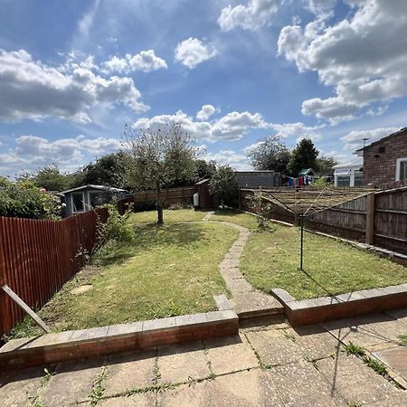 Charming 3-Bed House In Leighton Buzzard别墅 外观 照片